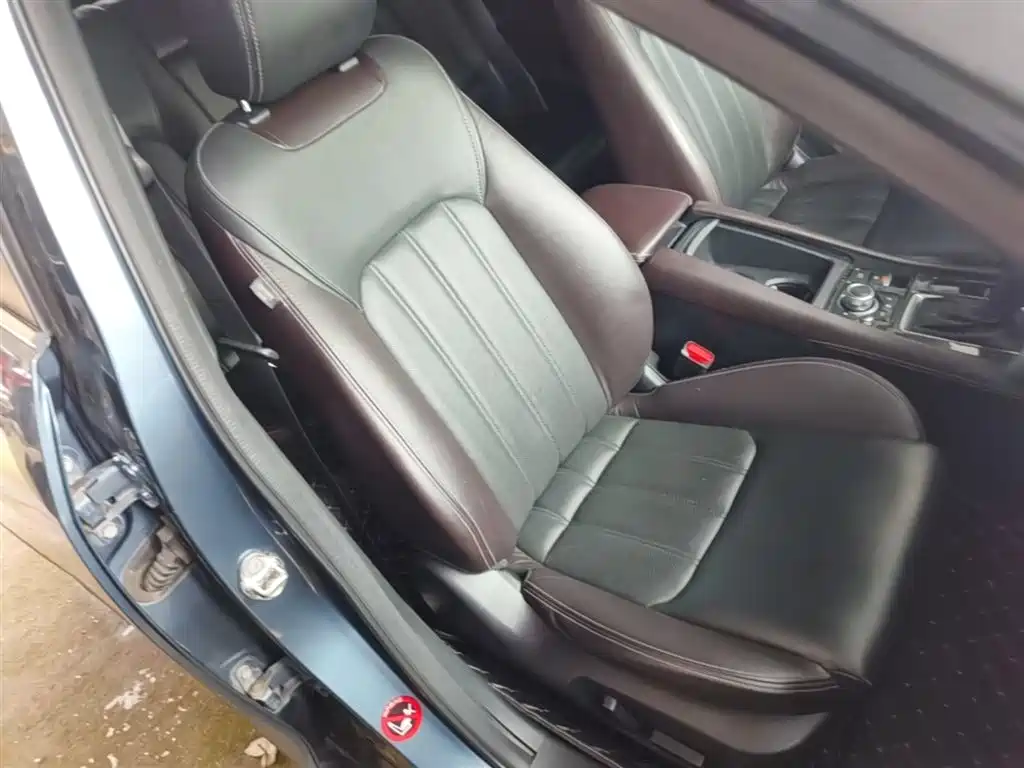 Фото 25 - Mazda CX-4