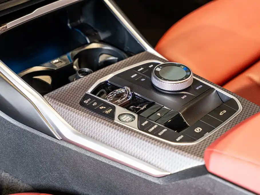 BMW 4 Series 2024 430i Convertible M Sport Shadow Edition фото 17