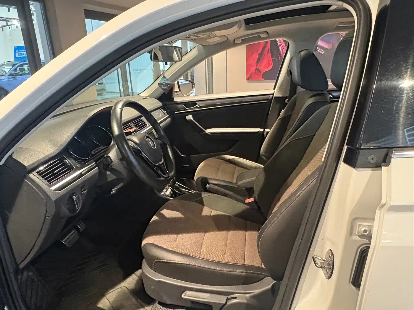 Volkswagen C-TREK 2019 2018 230TSI DSG Comfort
