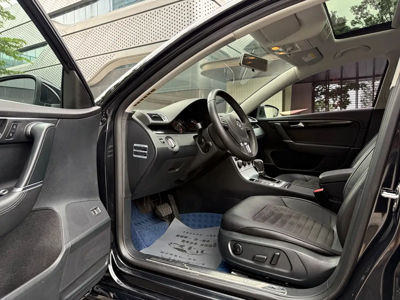 Volkswagen Magotan 2015 Facelift 1.8TSI Luxury фото 8
