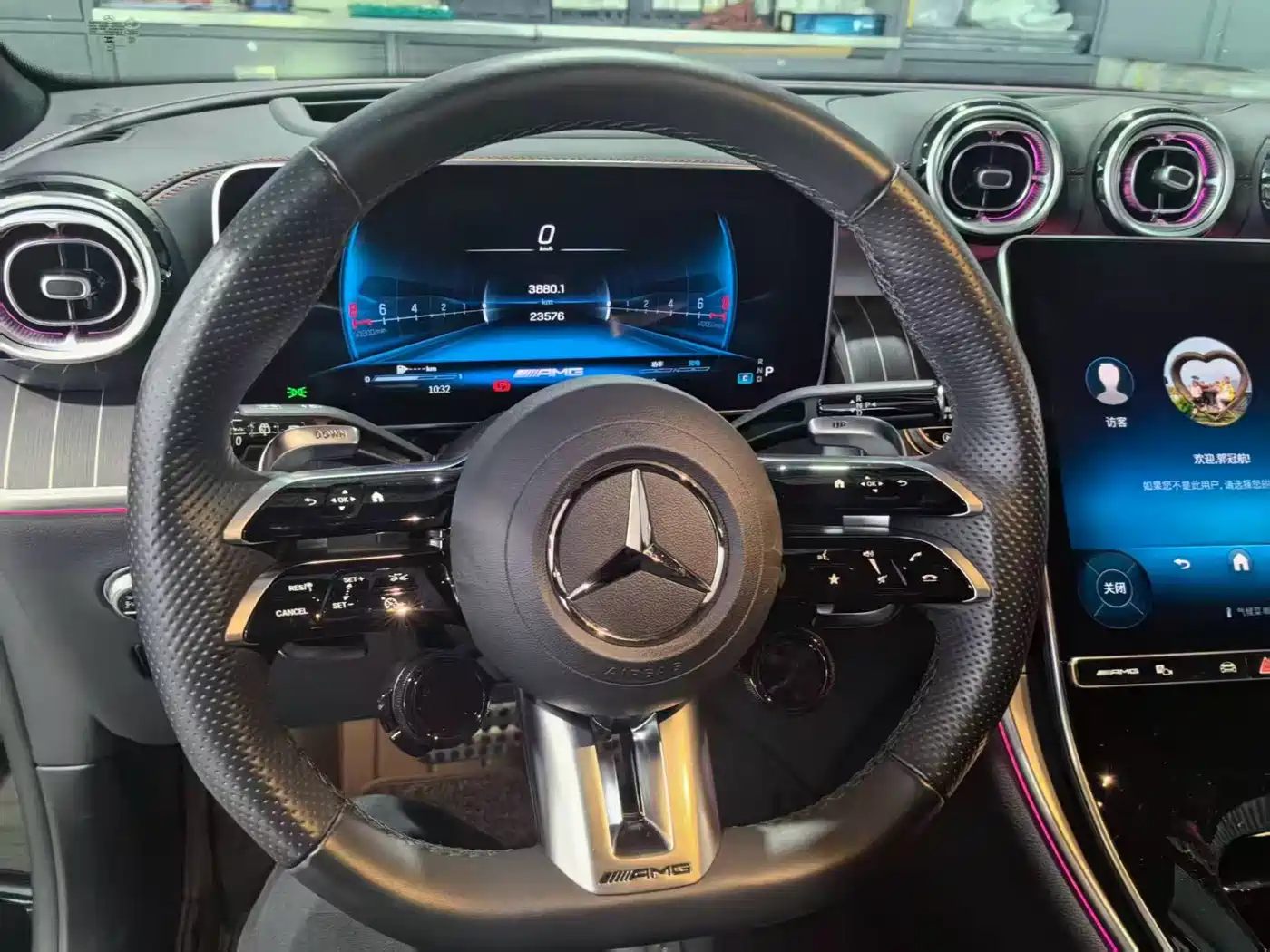 MERCEDES-BENZ GLC AMG