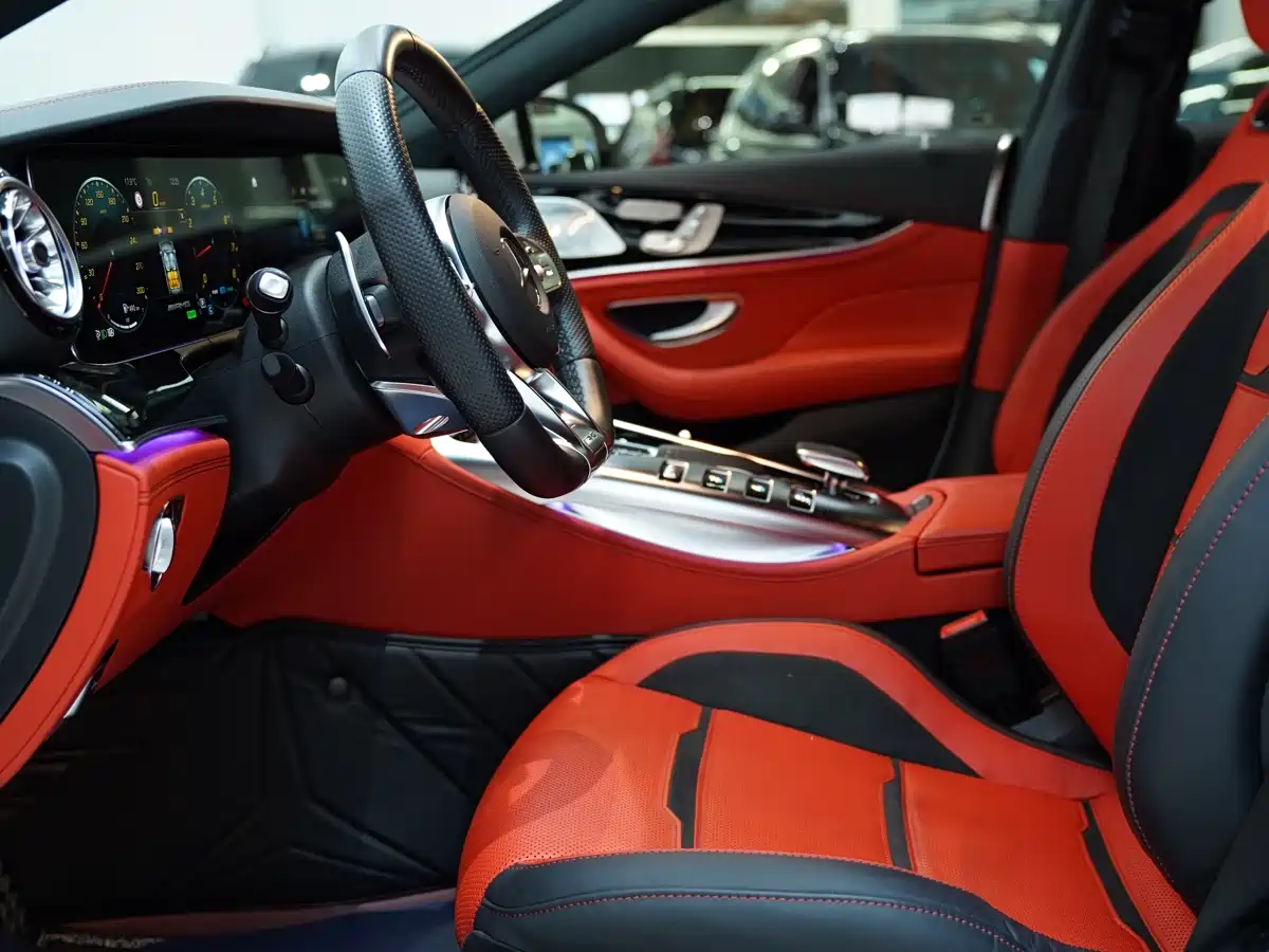 MERCEDES-BENZ AMG GT