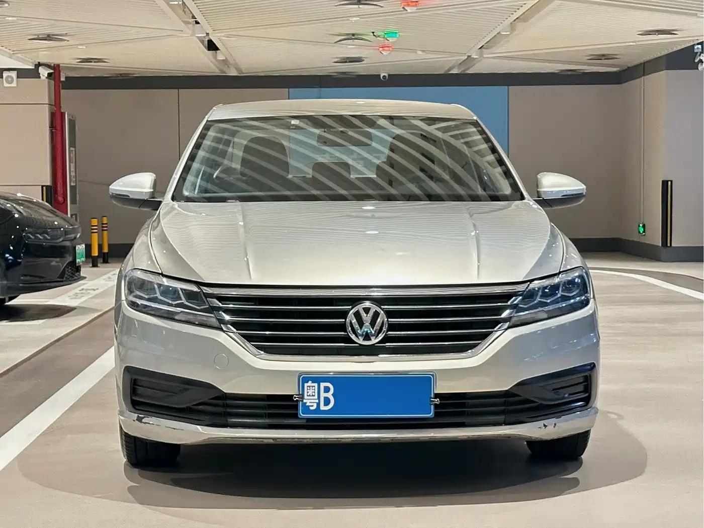 Фото 2 - Volkswagen Lavida