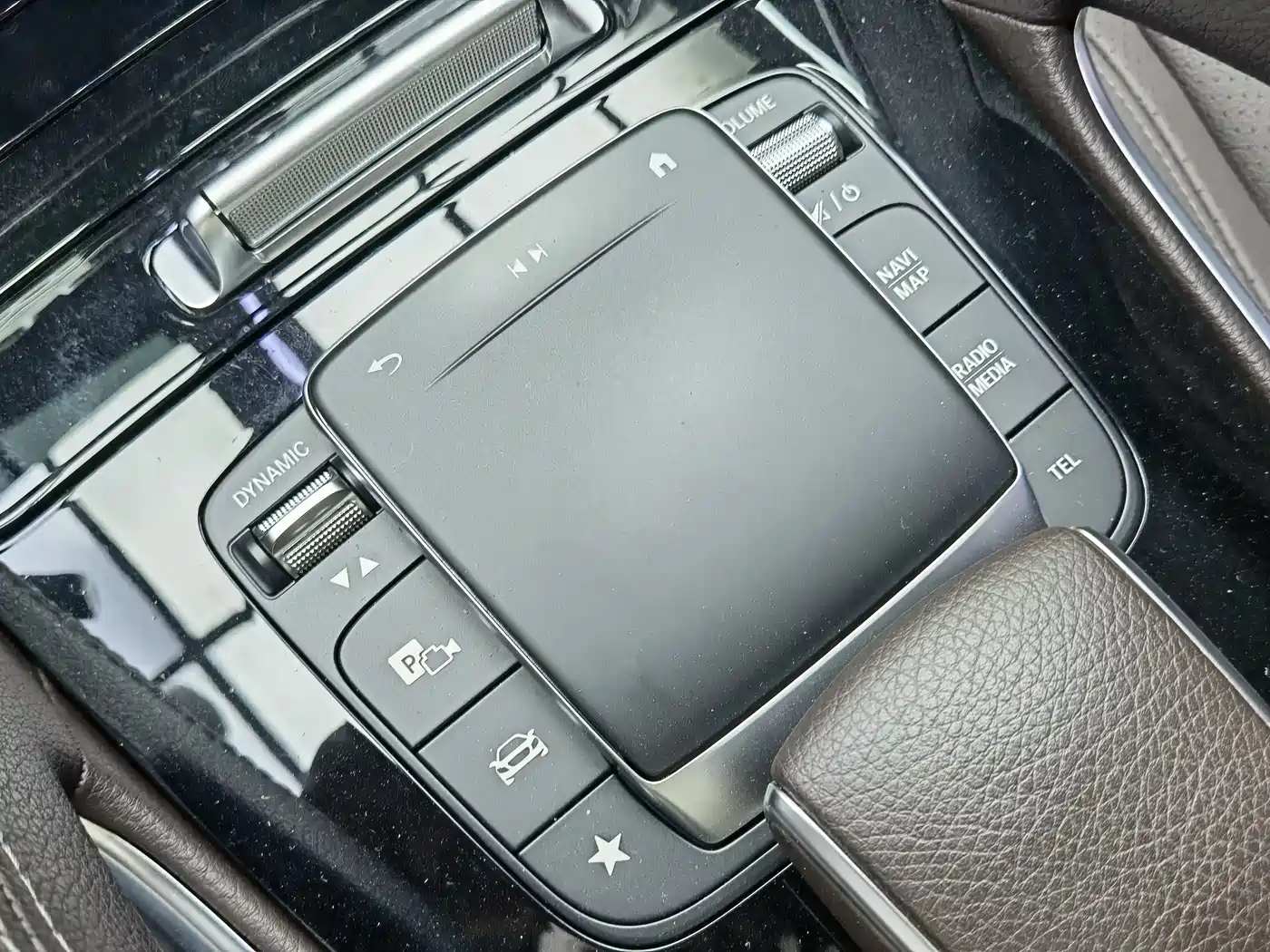 Mercedes-Benz GLE 2021 GLE 350 4MATIC Dynamic фото 12