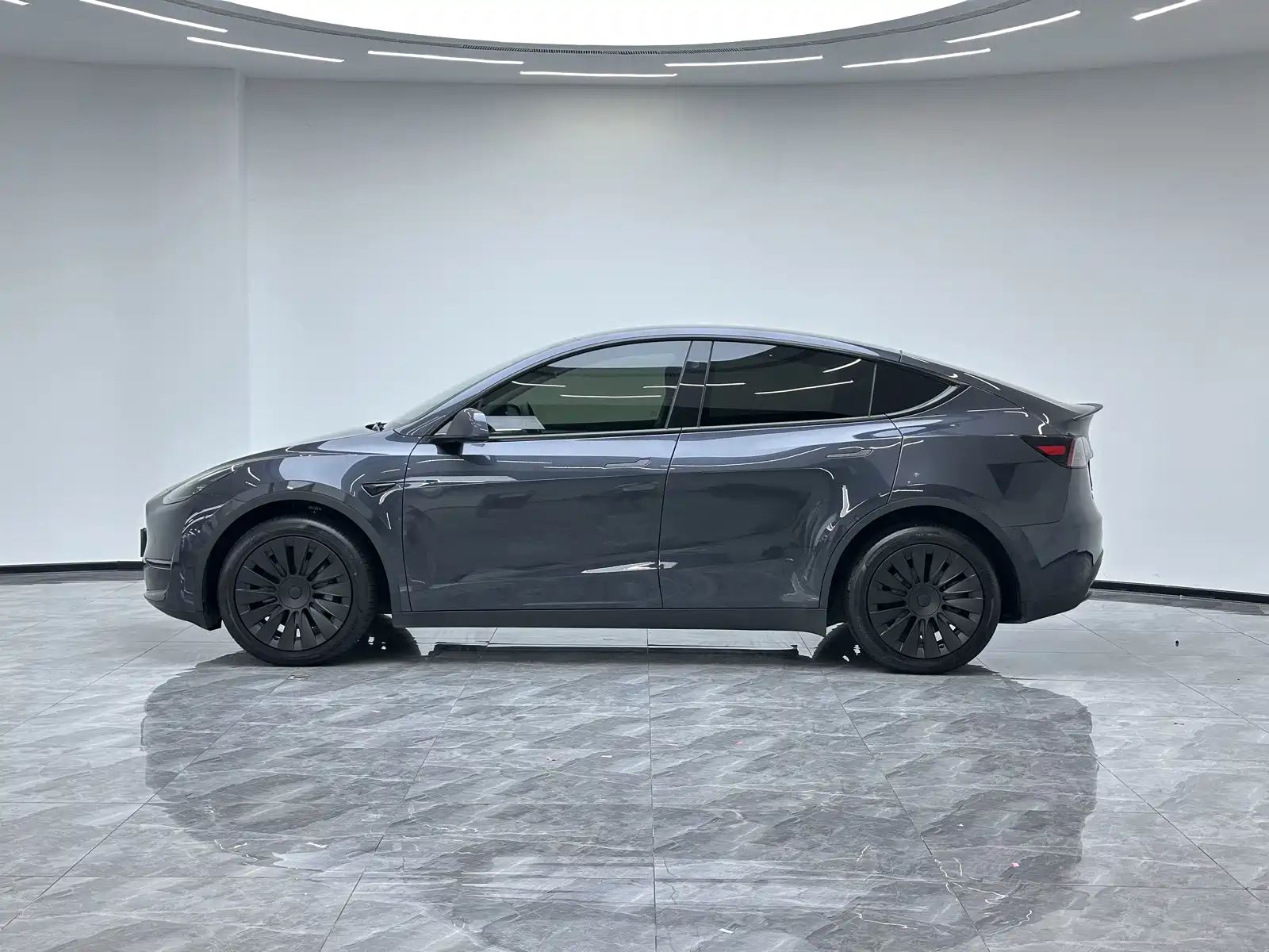 Фото 8 - Tesla Model Y