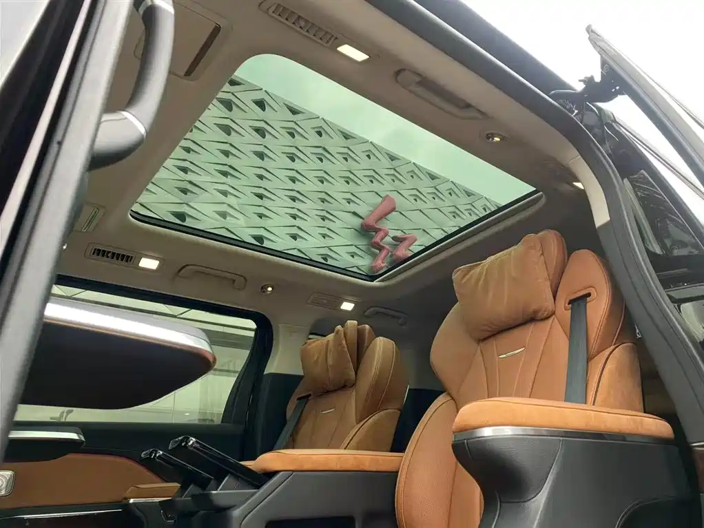 Hongqi HQ9 PHEV 2024 Model 2.0T AWD Luxury Edition фото 34