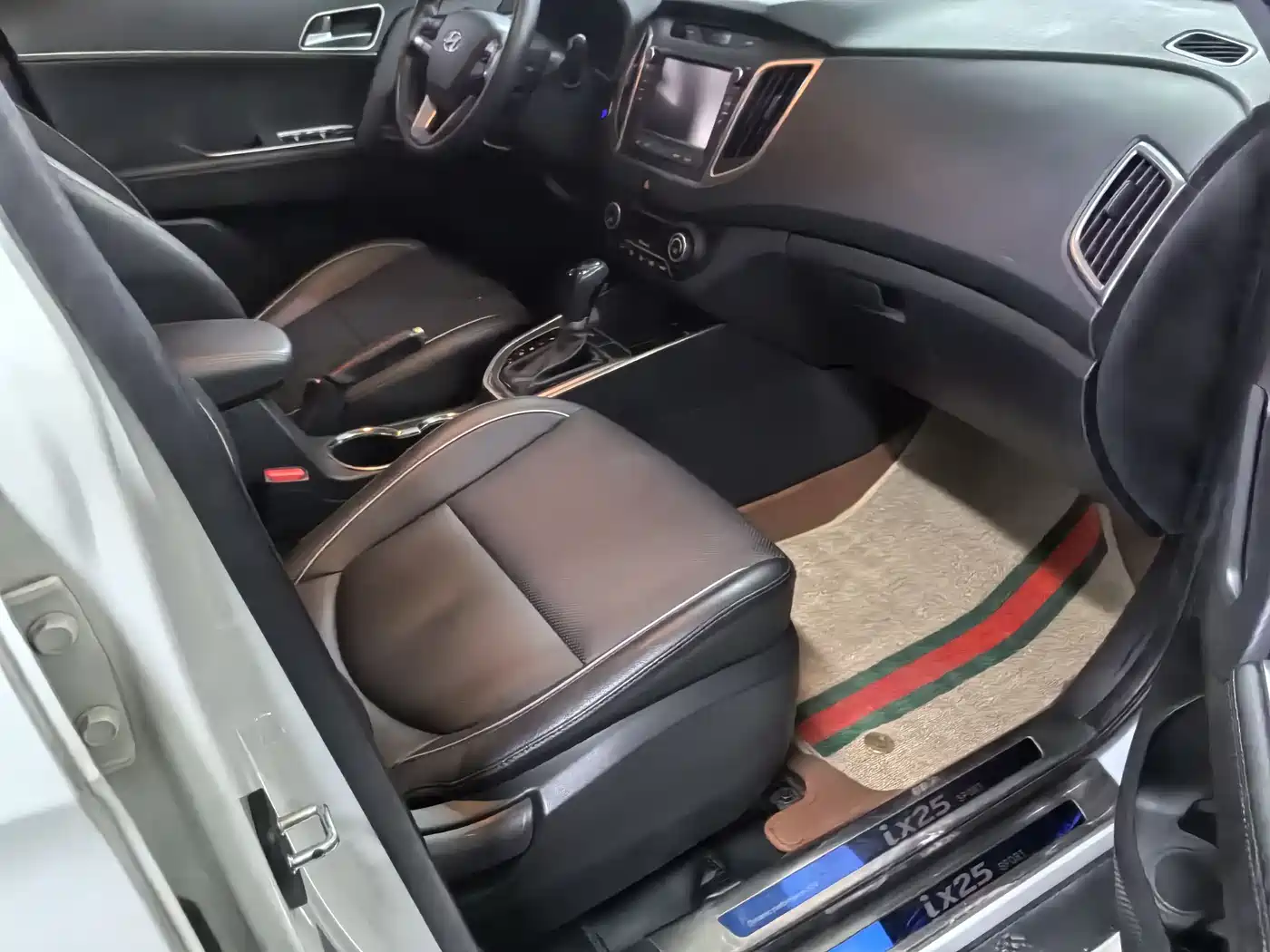 Hyundai Beijing Hyundai ix25 2015 2.0L Automatic 2WD Smart GLS фото 11
