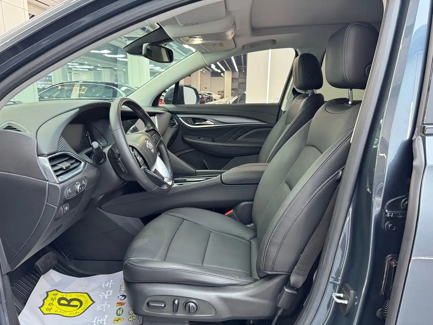 Buick Enclave 2023 2022 652T 2WD Premium 7-Seater