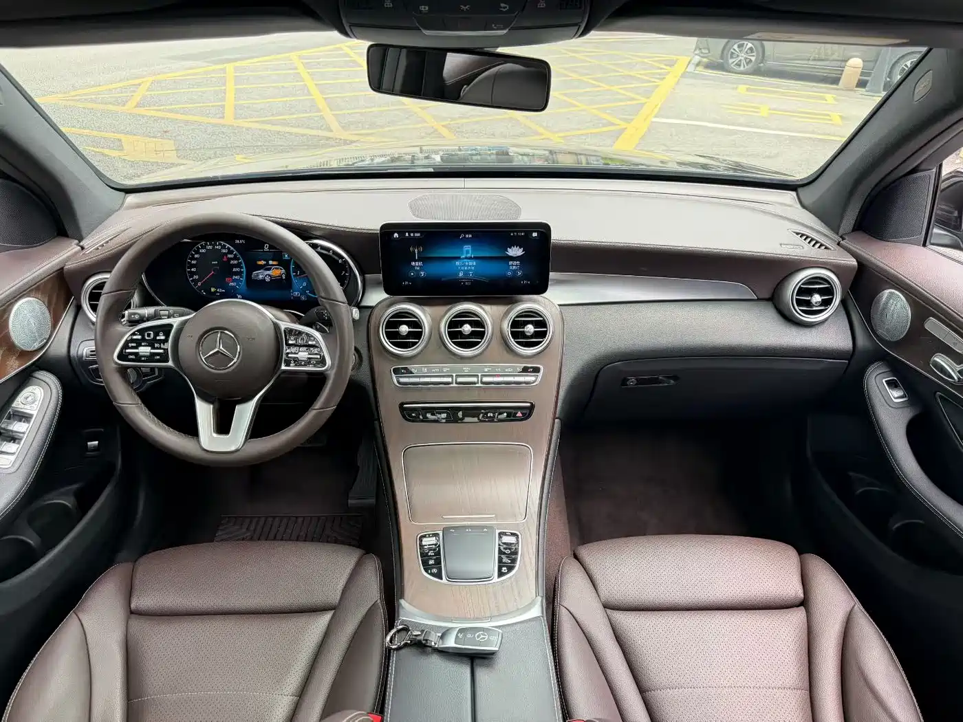 Mercedes-Benz GLC 2021 GLC 260 L 4MATIC Luxury фото 8