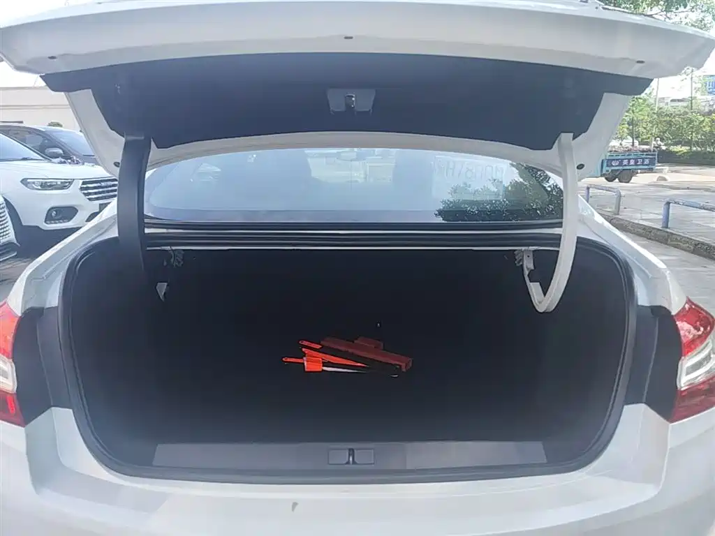 Peugeot 408 2014 1.8L Automatic Luxury Edition фото 19