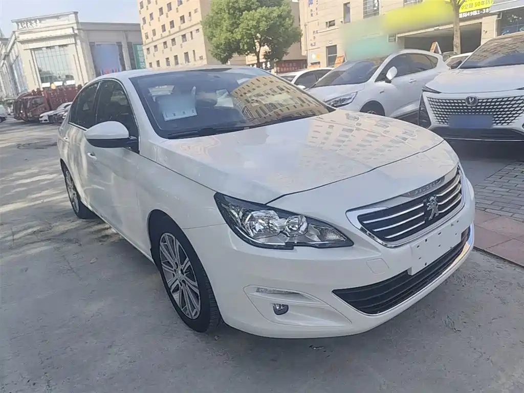 Peugeot 408 2014 1.8L Automatic Luxury Edition фото 4