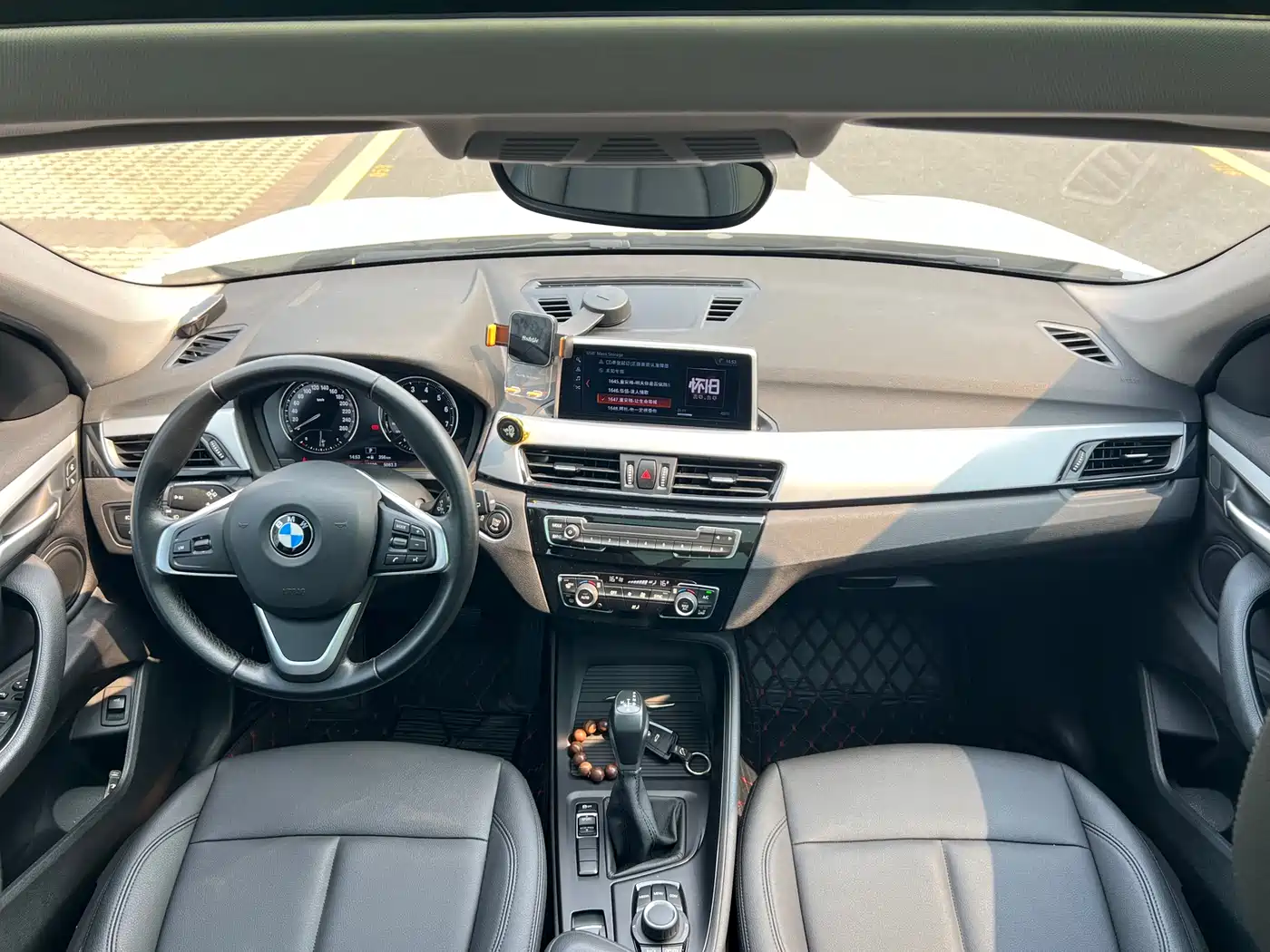BMW X1 2019 sDrive20Li Leading Model фото 9