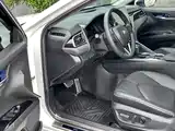 Фото 8 - Toyota Camry
