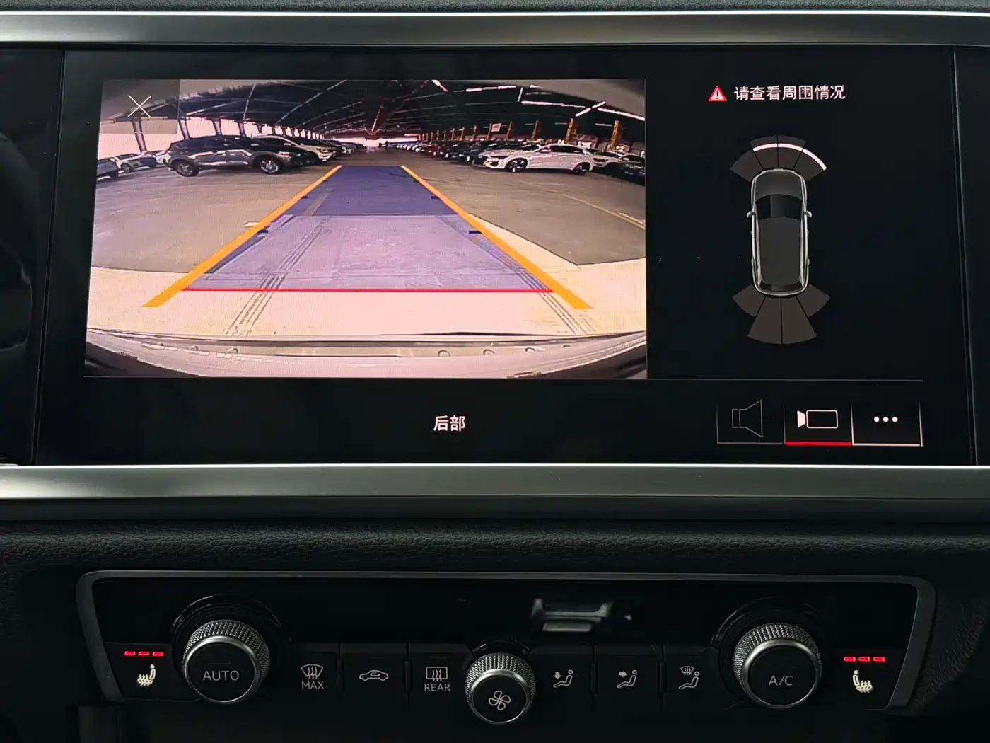 Audi Q3 2022 35 TFSI Progressive Dynamic фото 10