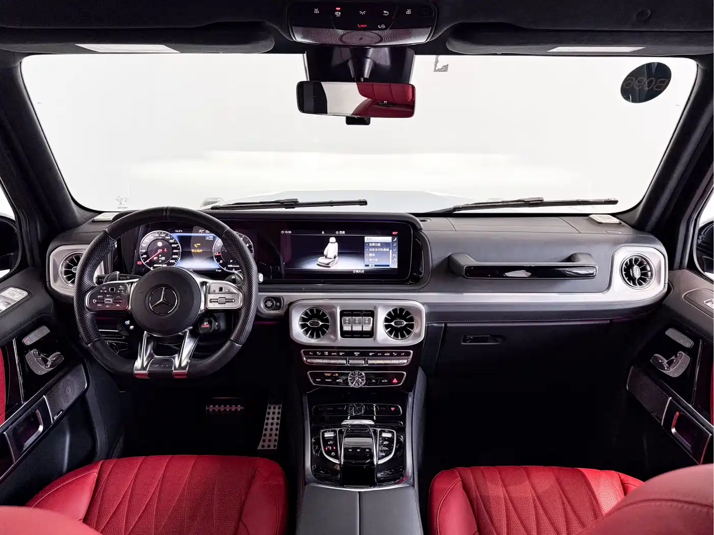 Mercedes-Benz G-Class AMG 2023 AMG G 63 фото 5