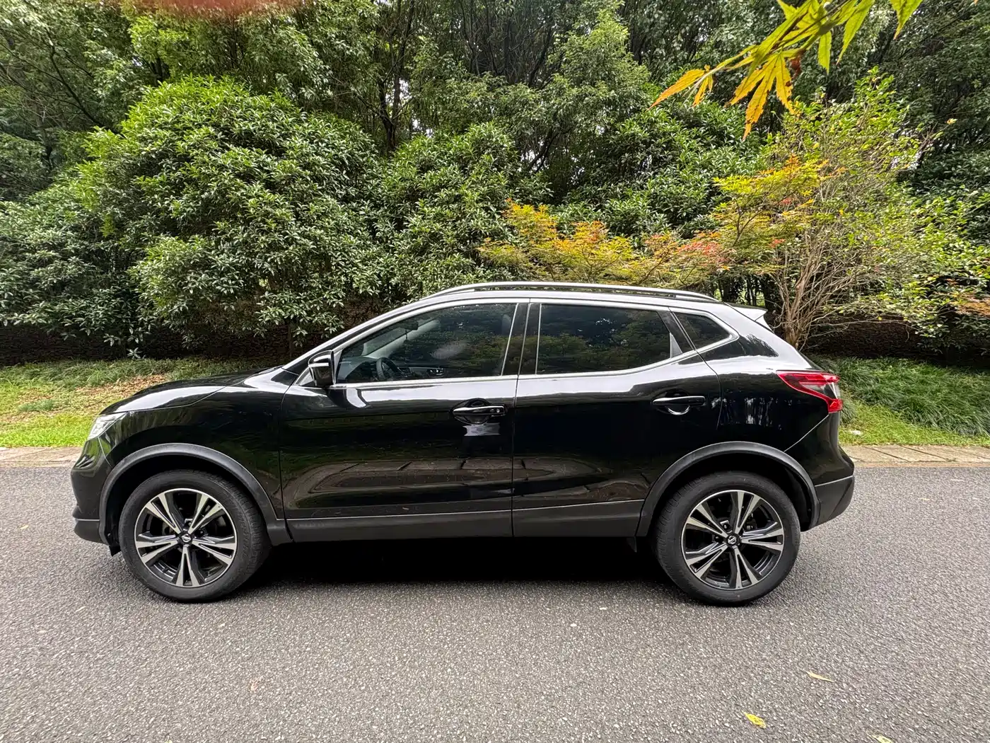 Фото 9 - Nissan Qashqai