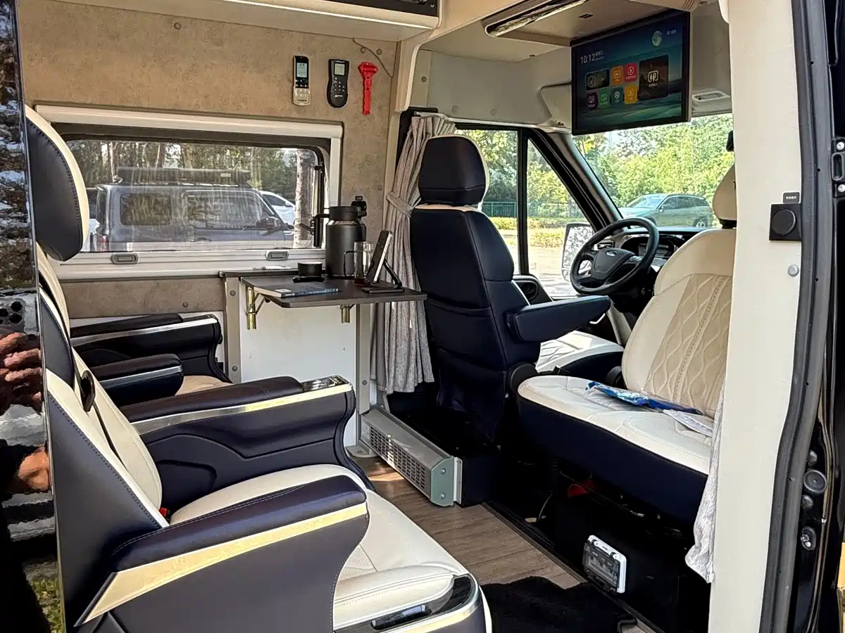 صورة 14 - Ford New Generation Transit