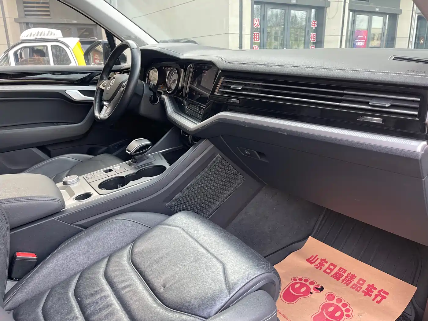 Volkswagen Touareg 2019 2.0TSI Pilot Edition China VI фото 14