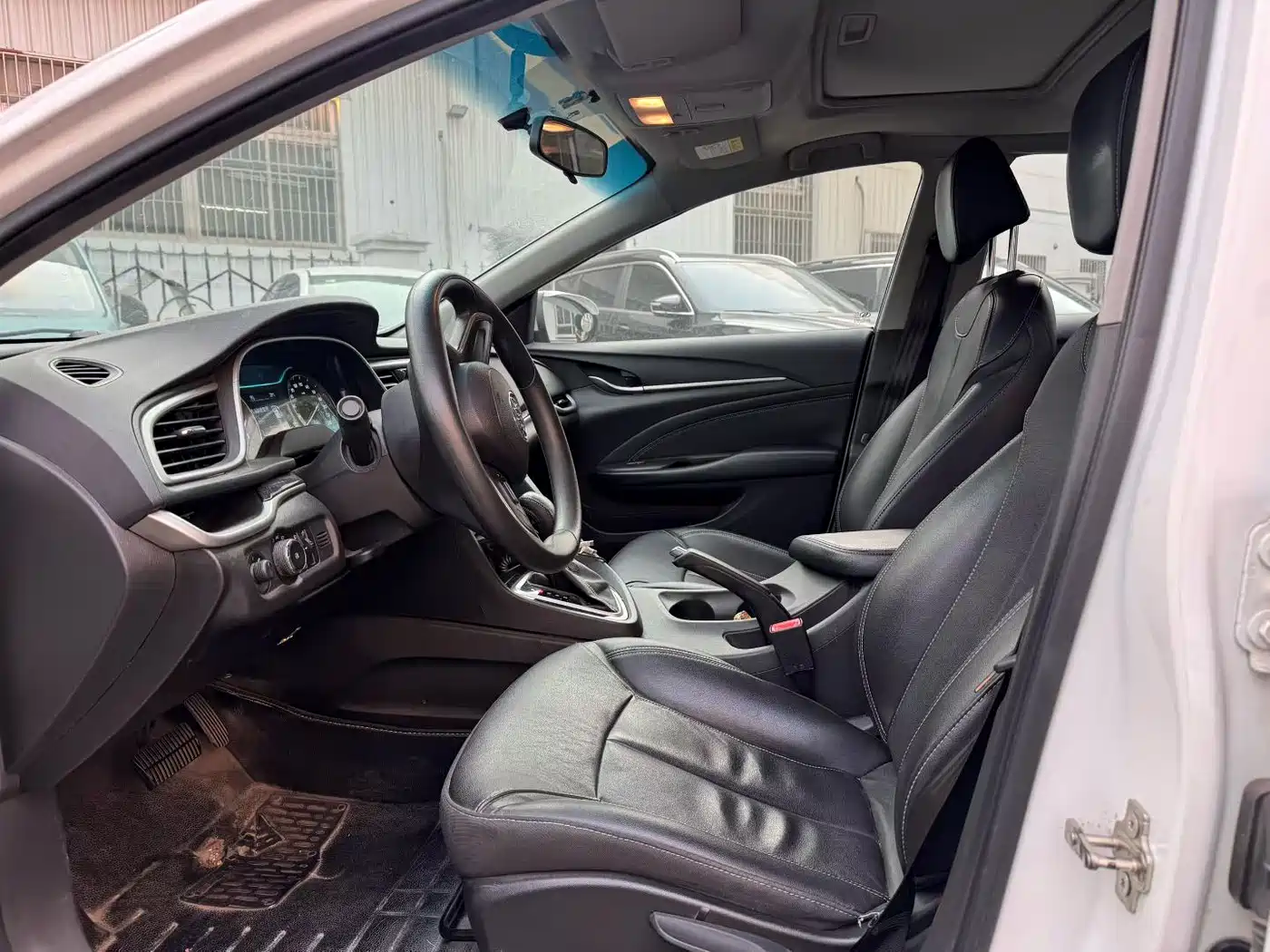Buick Excelle 2015 15N Automatic Luxury фото 13
