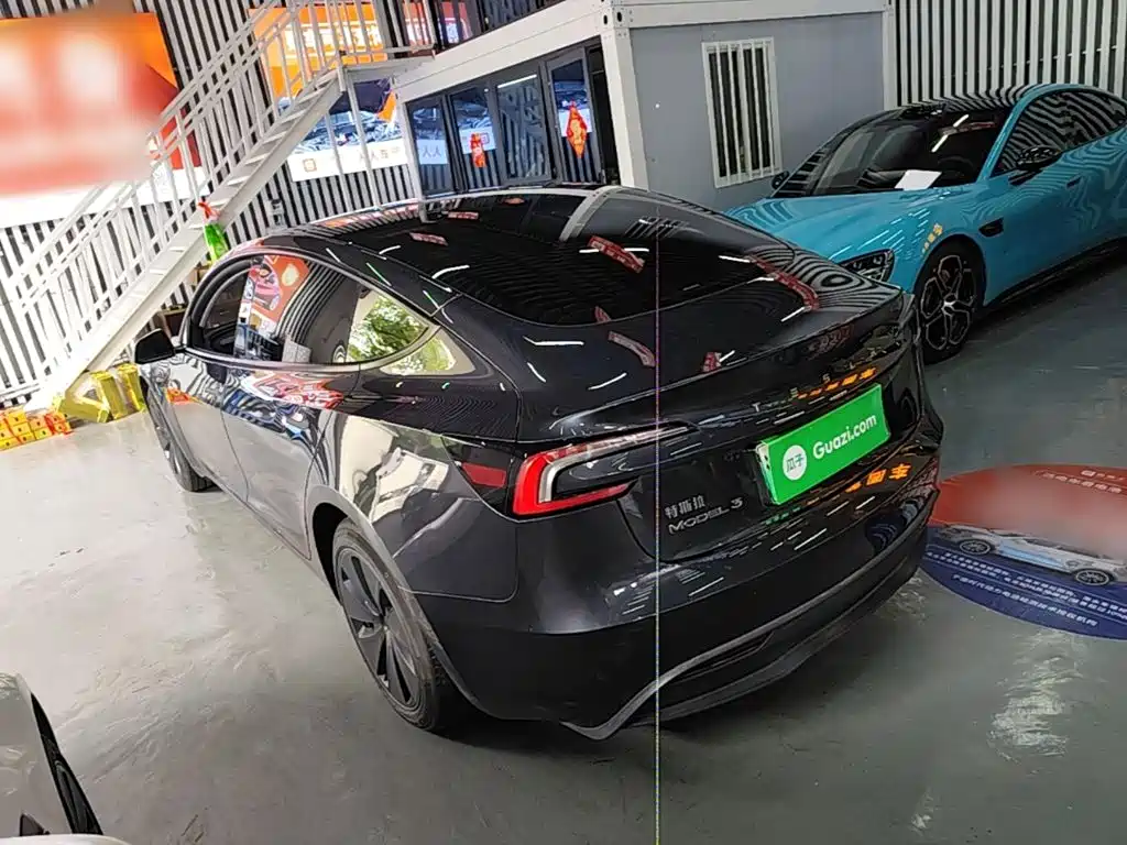Фото 5 - Tesla Model 3
