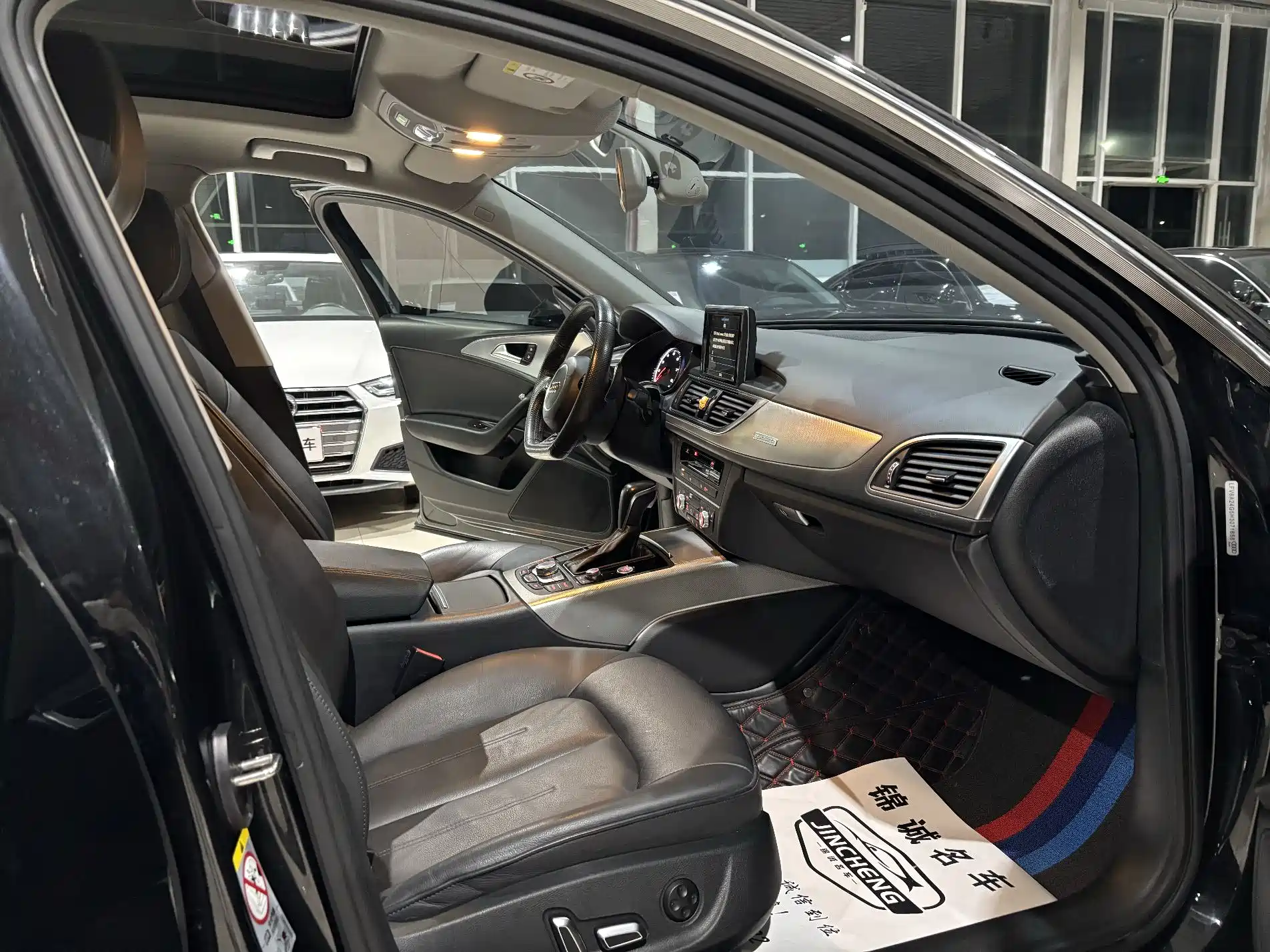 صورة 8 - Audi A6L