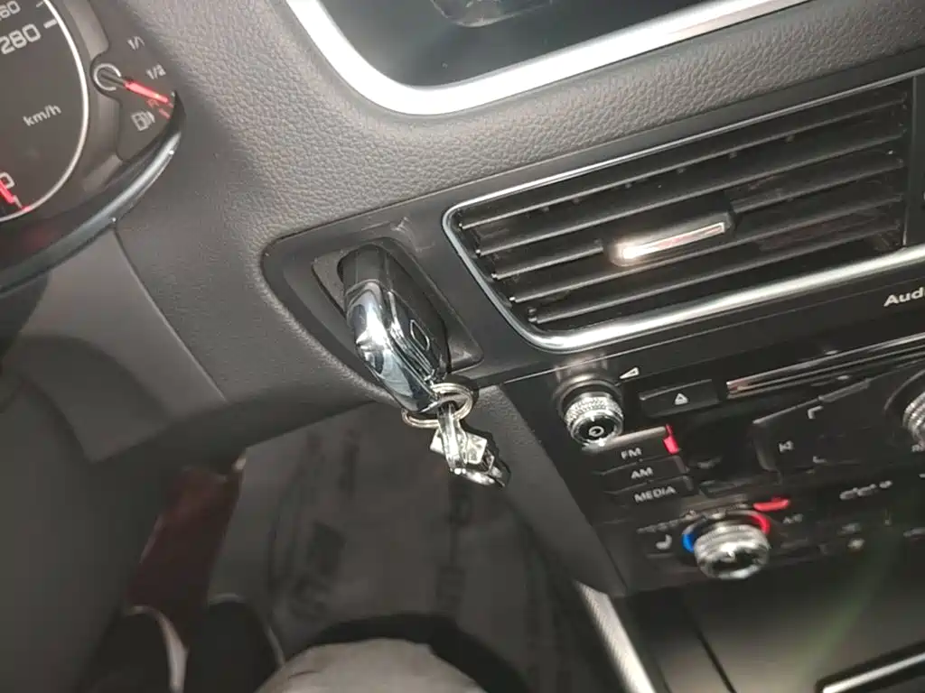 Audi Q5 2018 2017 Plus 40 TFSI Technology