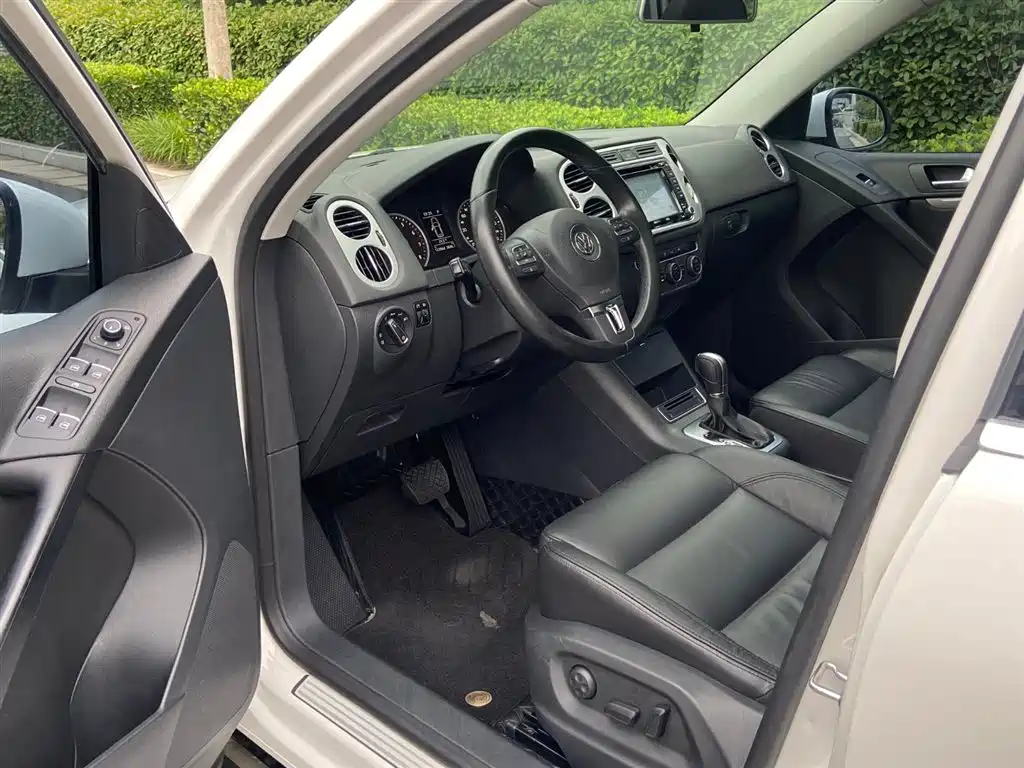 Volkswagen Tiguan 2015 1.8TSI Automatic 2WD Comfortline фото 9