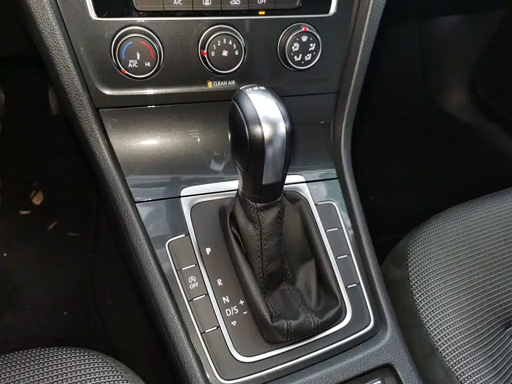 Volkswagen Golf 2020 280TSI DSG Comfort фото 14