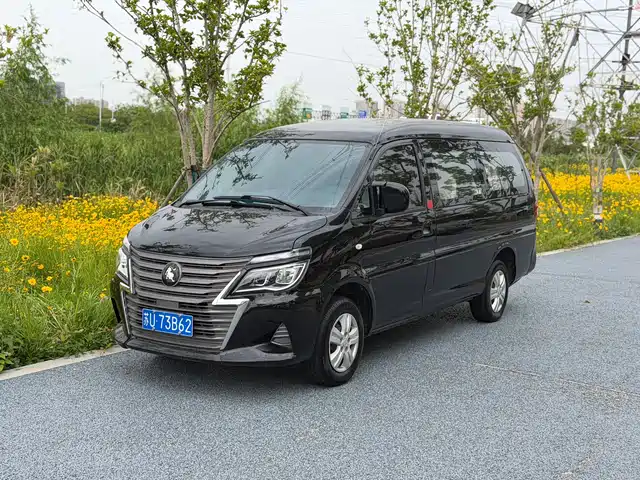 Dongfeng Fengxing Lingzhi 2022 M5 1.6L Utility 7-seater