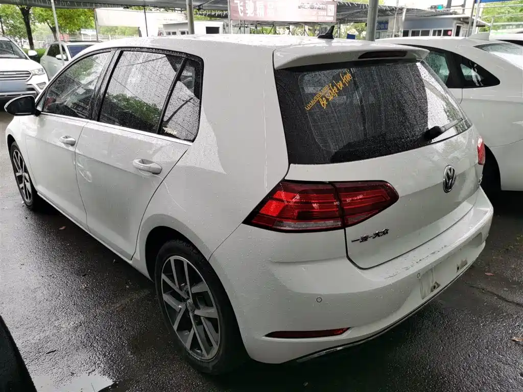 Volkswagen Golf 2020 280TSI DSG Comfort фото 5