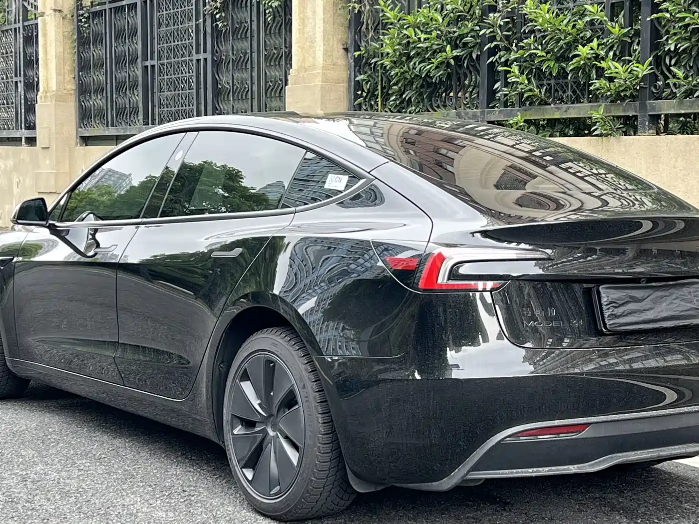 Tesla Model 3 2026 2025 Model Year Facelift Long Range Rear-Wheel Drive