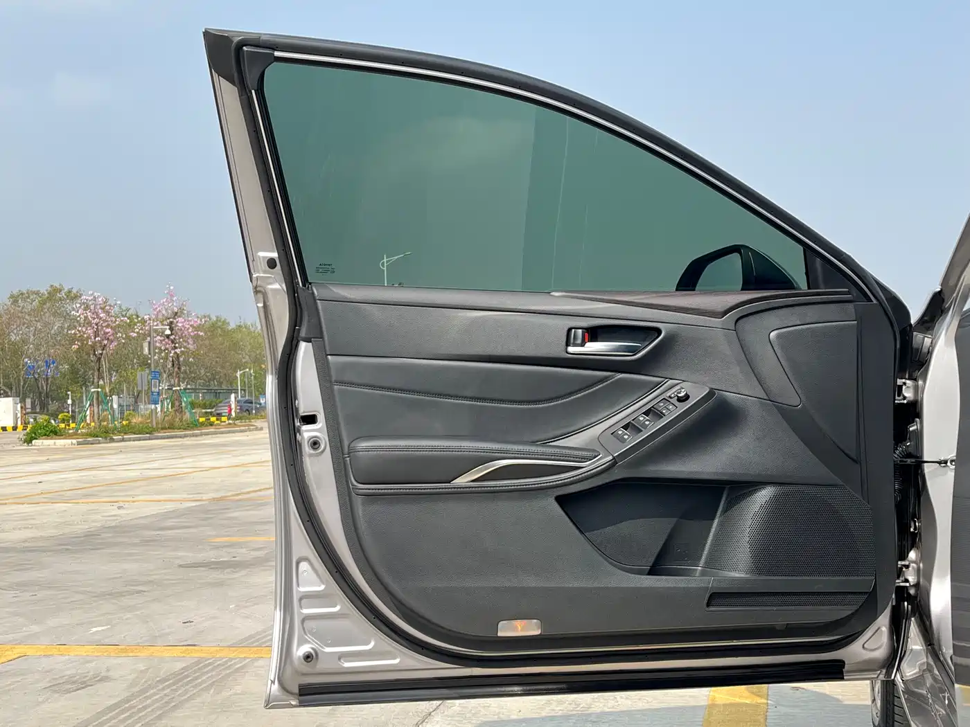 Toyota Avalon 2019 2.0L Luxury Edition (China VI) фото 10