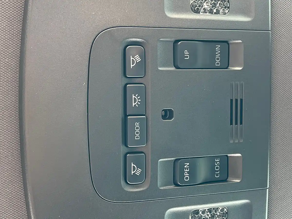 Toyota Avalon 2019 2.0L Luxury Edition (China VI) фото 25