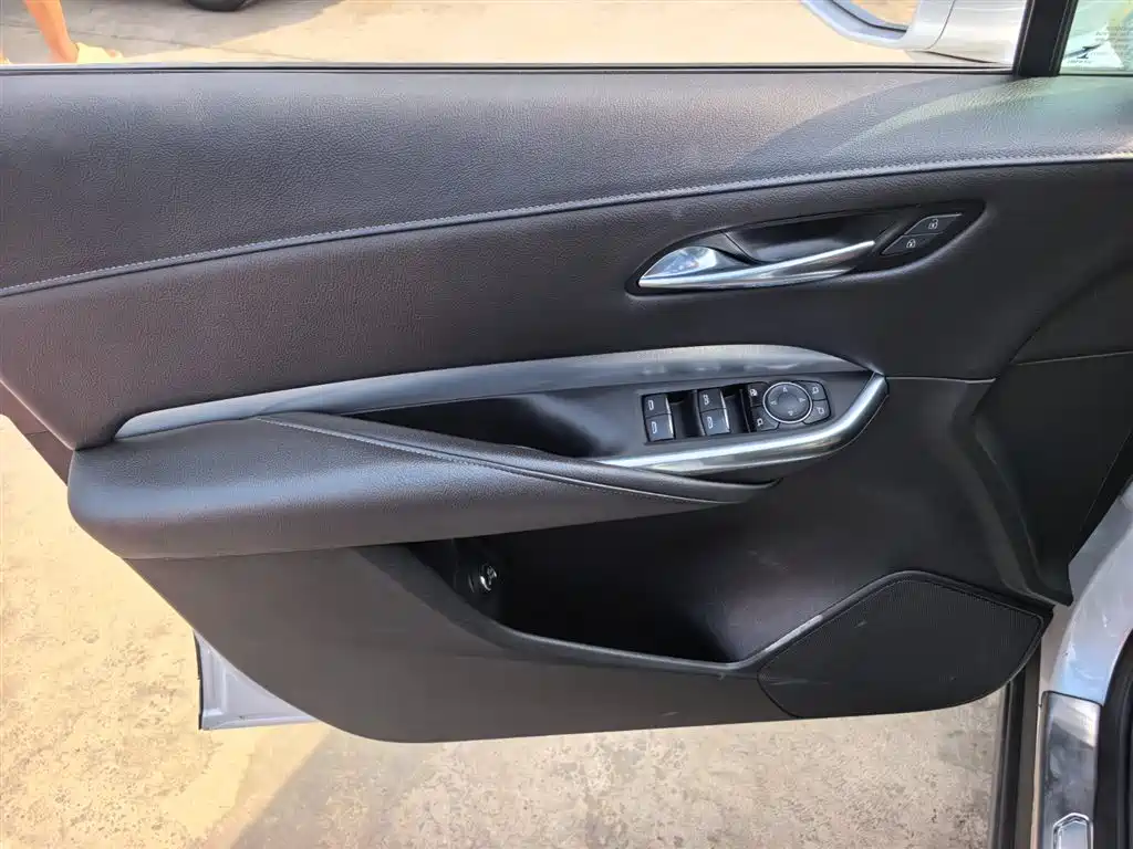 Cadillac XT4 2020 28T FWD Leading Trim фото 9