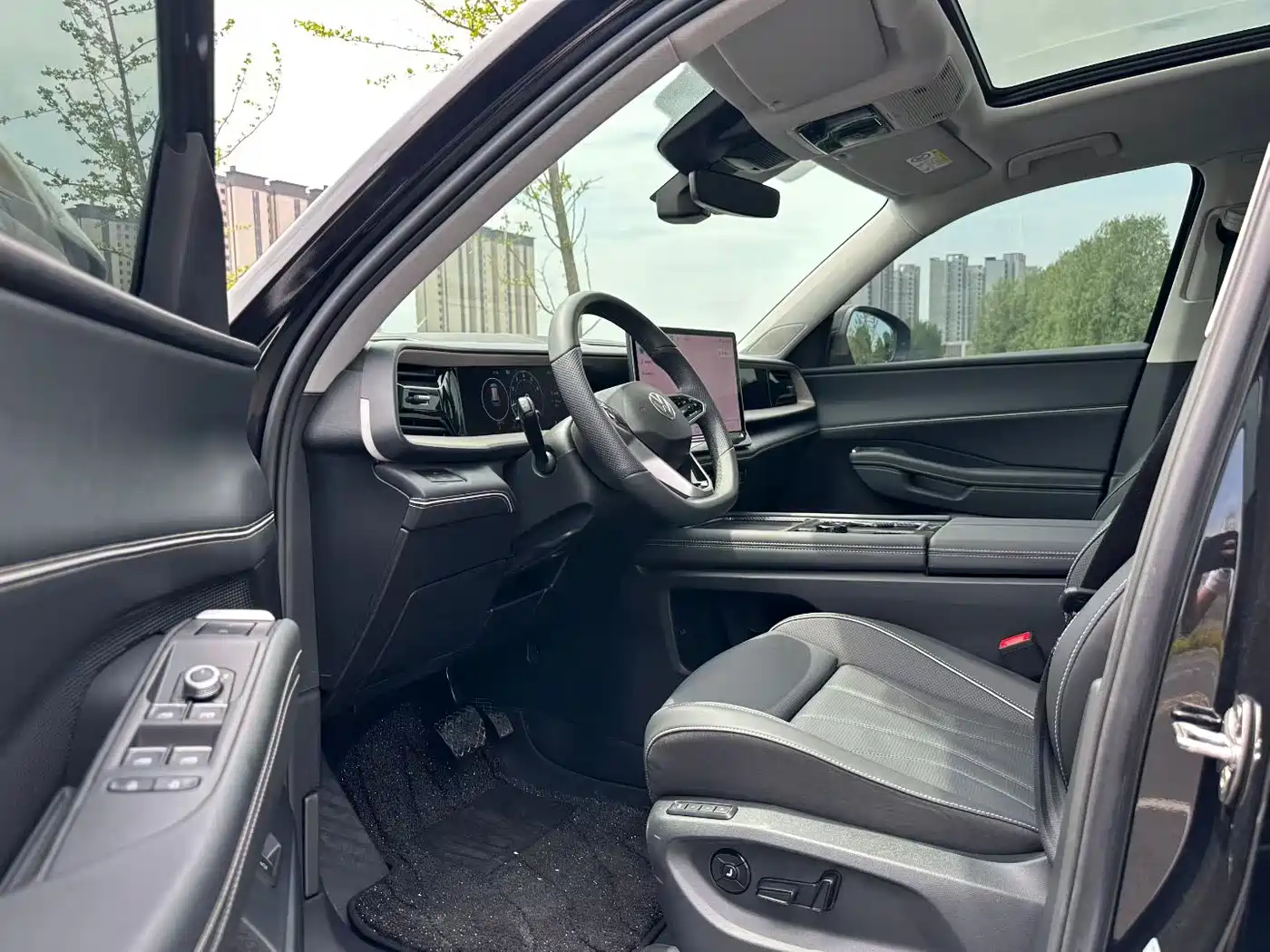 Volkswagen Teramont 2025 Model Teramont Pro 450TSI 4WD Cross Country Edition фото 6