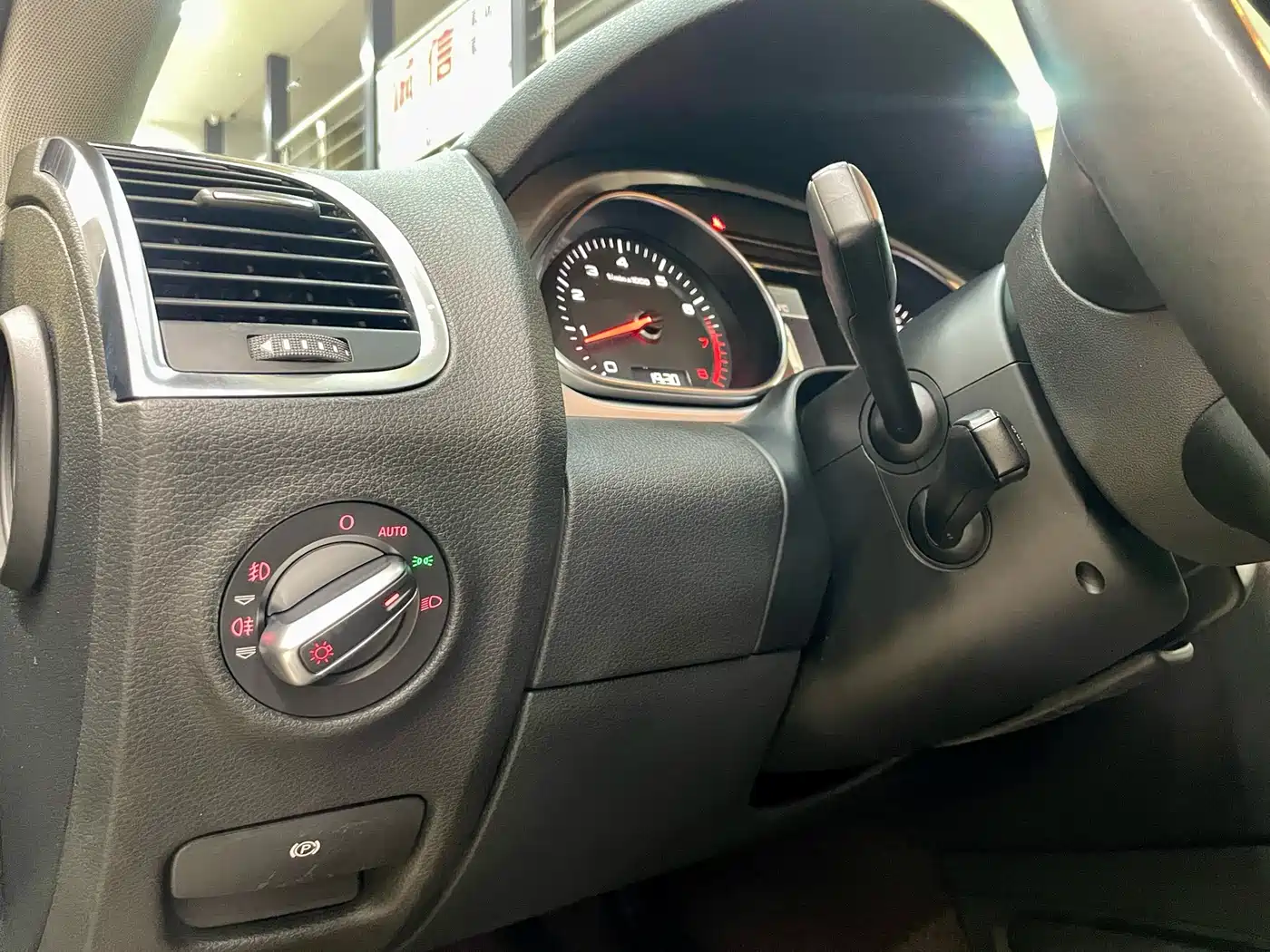 Audi Q7 2013 35 TFSI Progressive фото 18