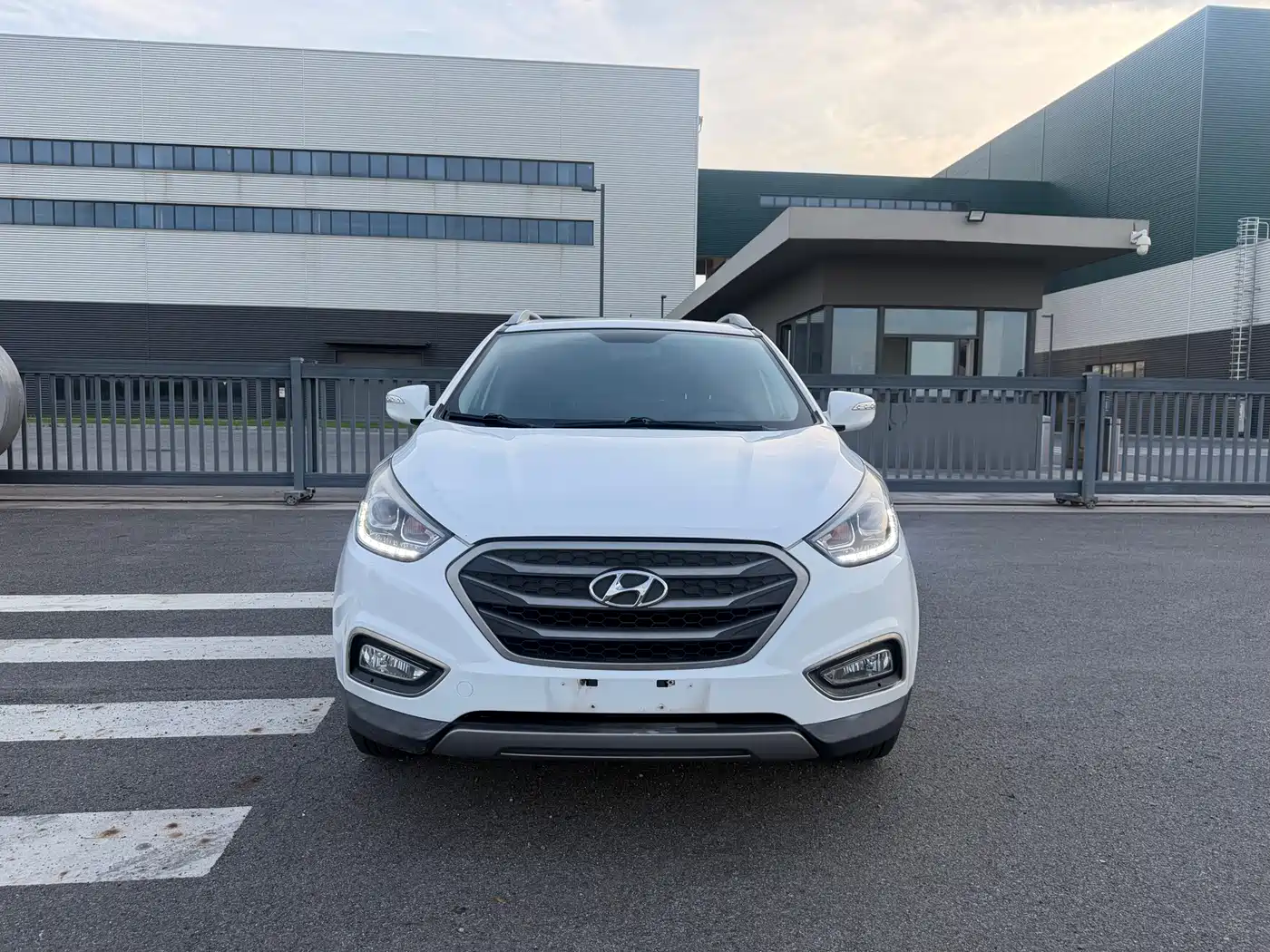 Hyundai Beijing Hyundai ix35 2013 2.0L Auto 2WD Smart GLS China IV фото 2