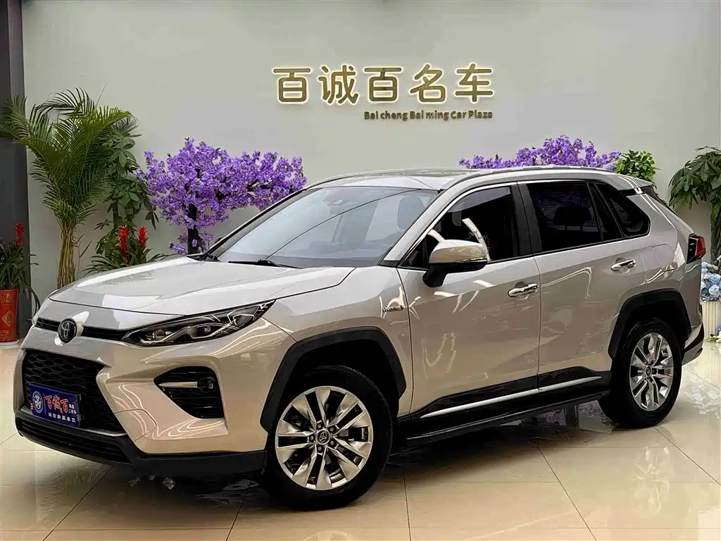 Toyota Wildlander 2020 Hybrid 2.5L E-CVT FWD Premium Edition фото 2