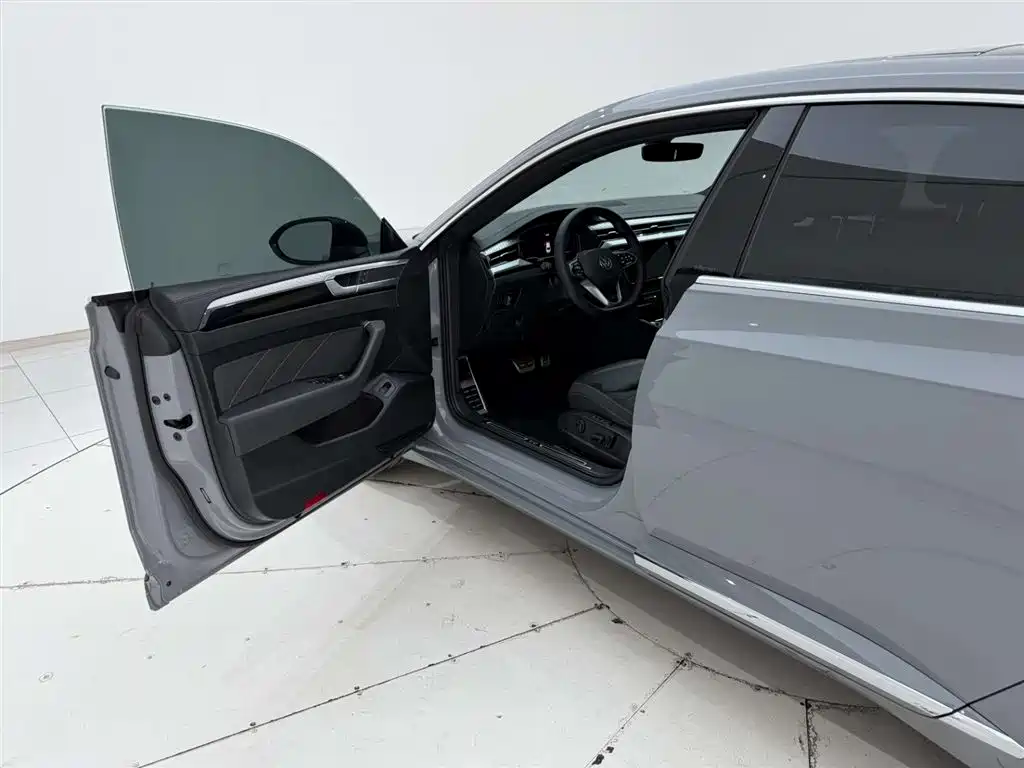 Volkswagen FAW-Volkswagen CC 2024 380TSI Eye-catching Public Sharing Edition фото 13