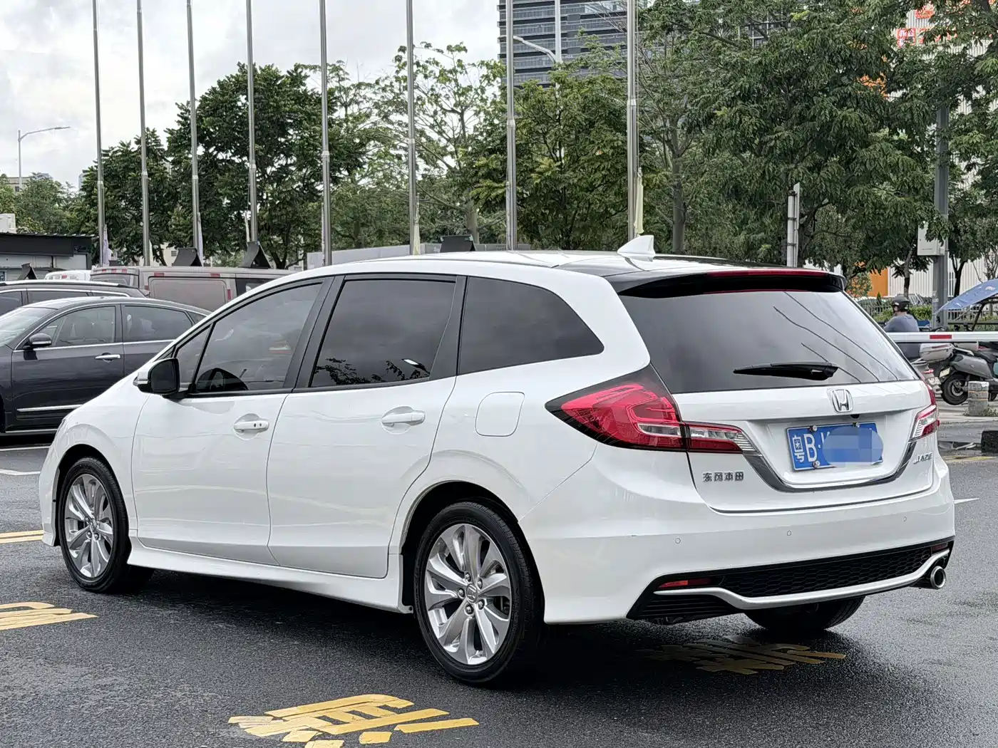 Honda Jade 2019 2017 1.8L Automatic Comfort Edition 5-seater