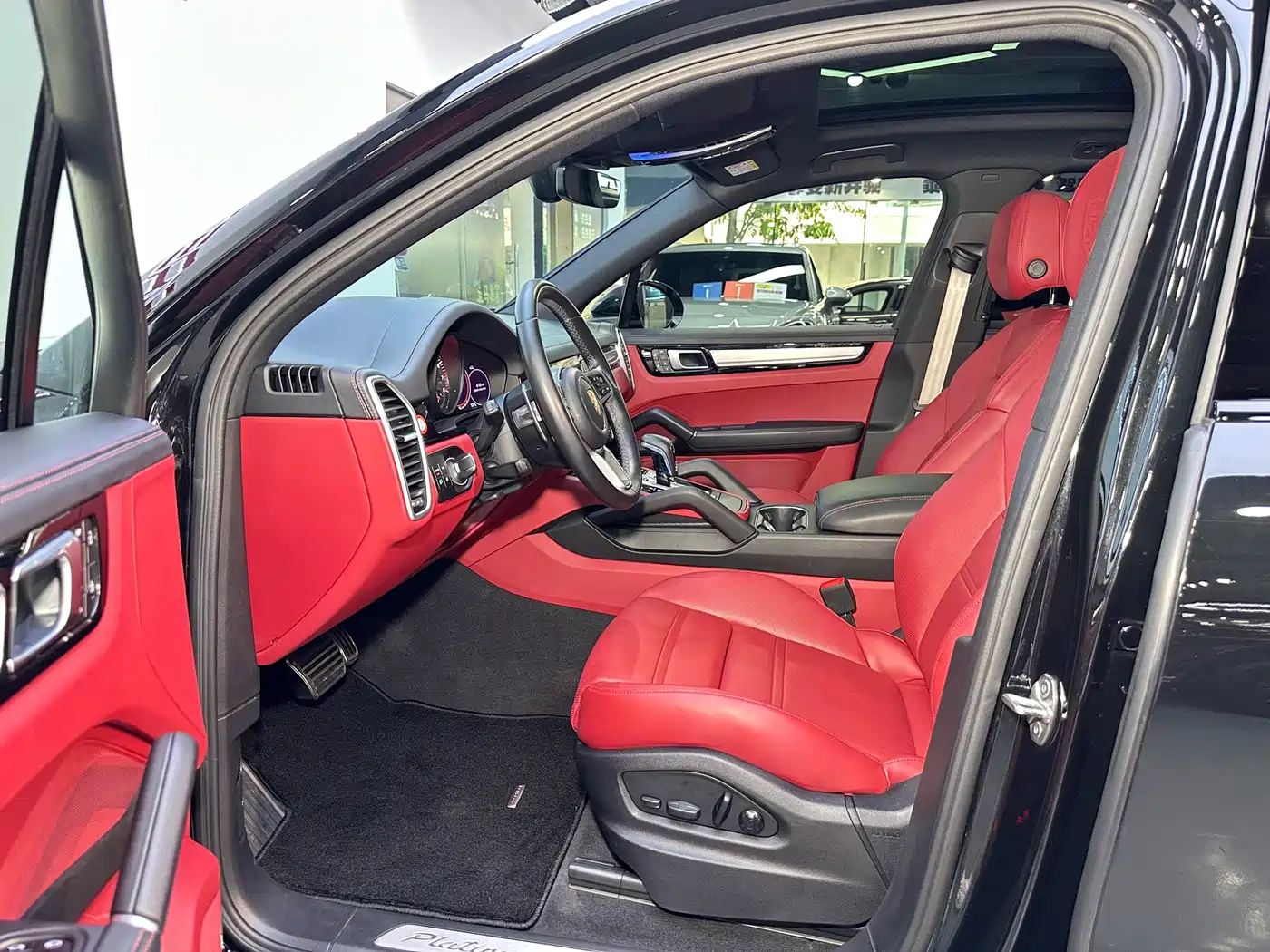 PORSCHE CAYENNE