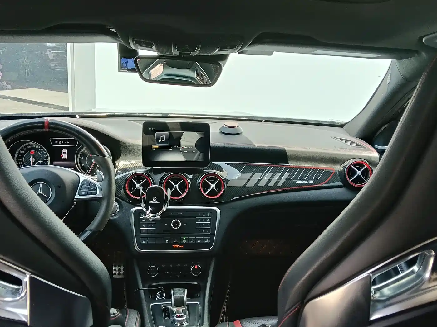 Mercedes-Benz GLA AMG 2015 AMG GLA 45 4MATIC фото 8