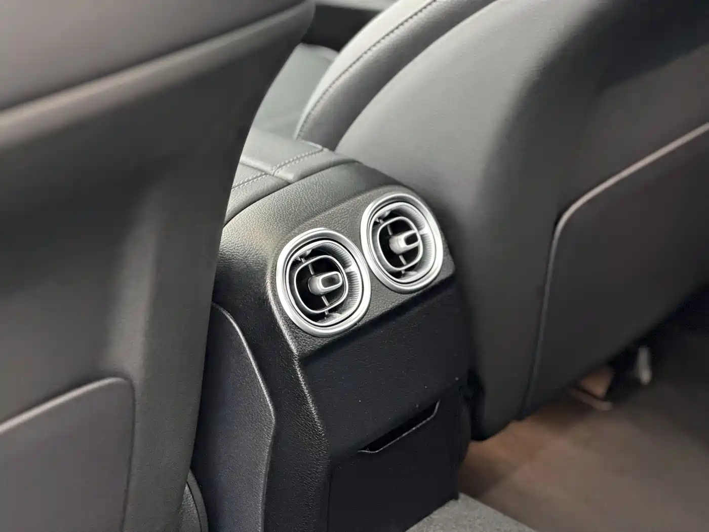 Mercedes-Benz C-Class 2023 Facelift C 260 L Sport Edition фото 15