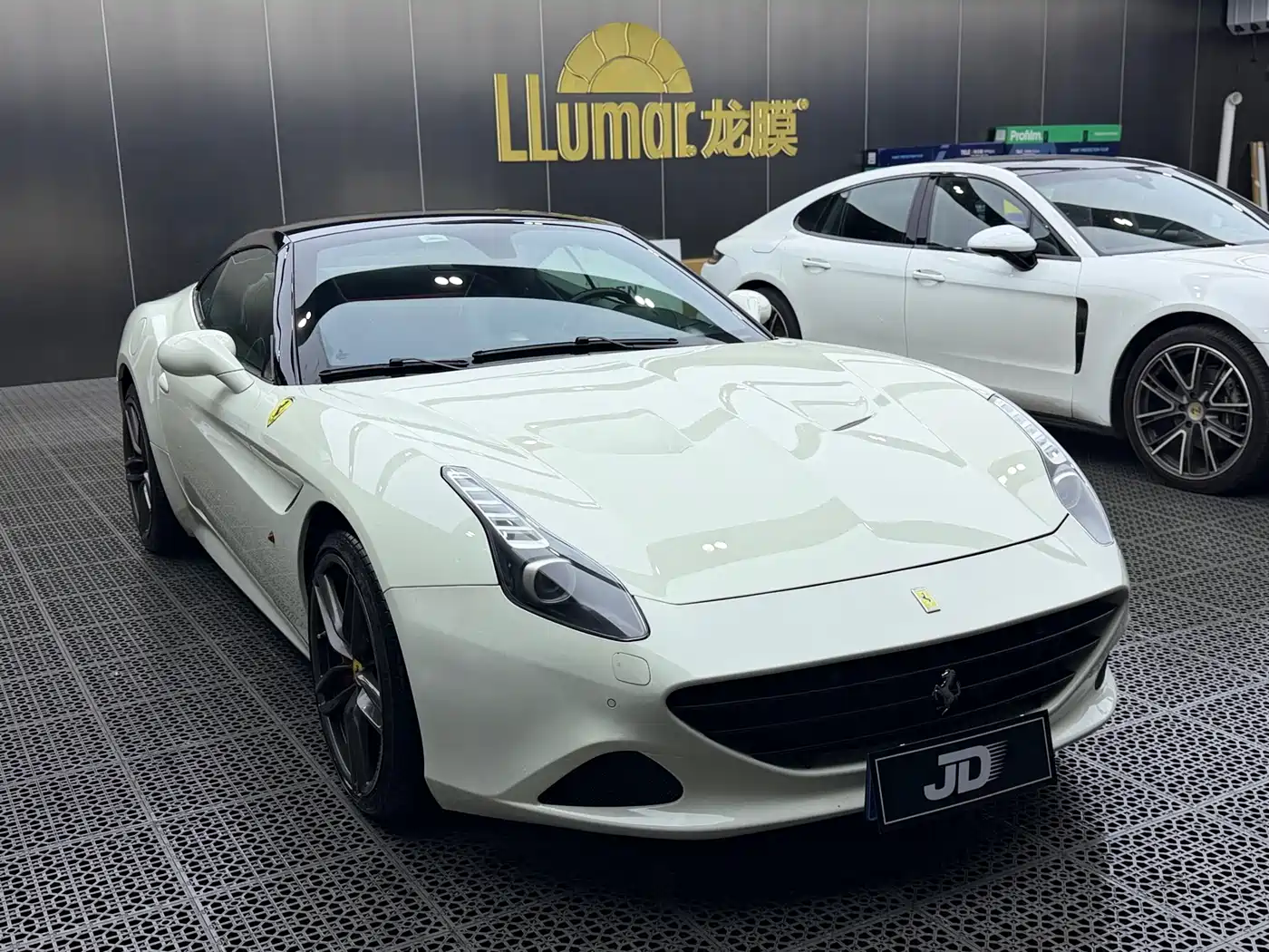 Ferrari California T 2015 3.9T Standard фото 4