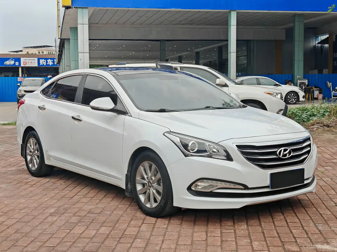 Hyundai Mistra 2014 1.8L Auto Smart GLS фото 3