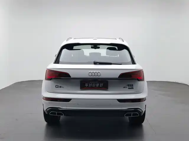 Audi Q5L 2023 40T Luxury Dynamic — фото 4