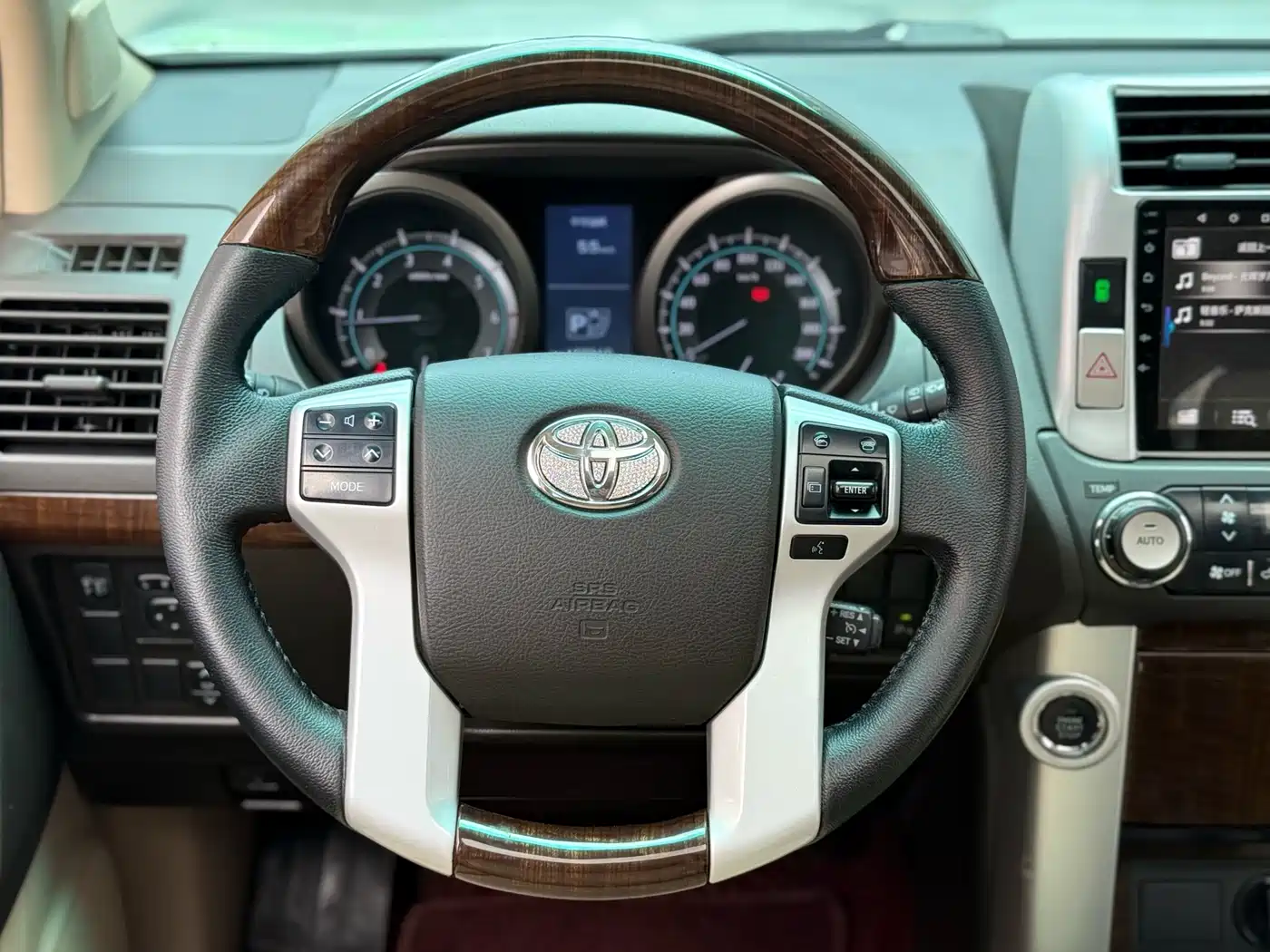 Toyota Prado 2010 4.0L Automatic TX-L фото 8