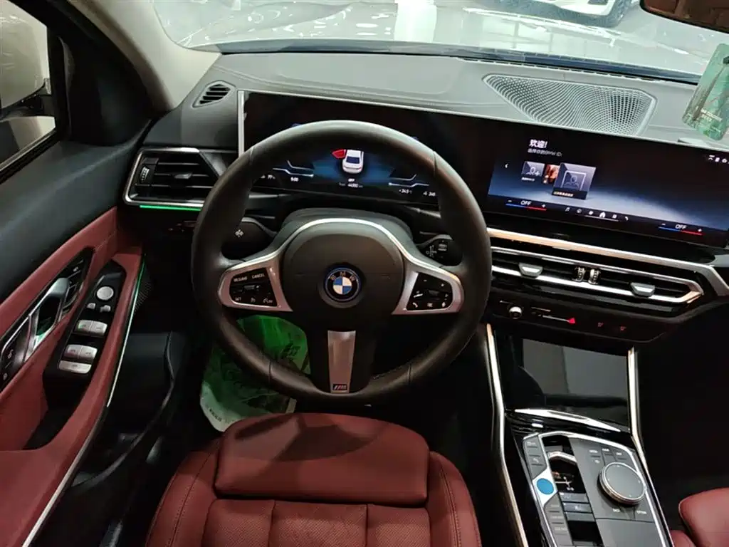 BMW i3 2024 eDrive 35 L фото 11