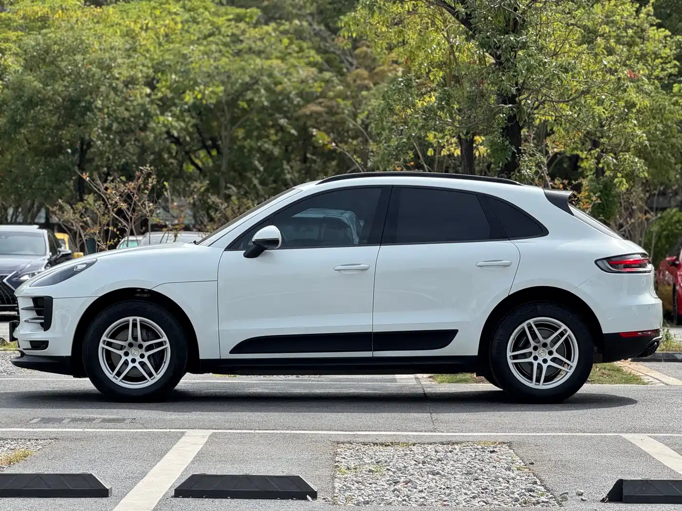 Porsche Macan 2018 Macan 2.0T фото 3