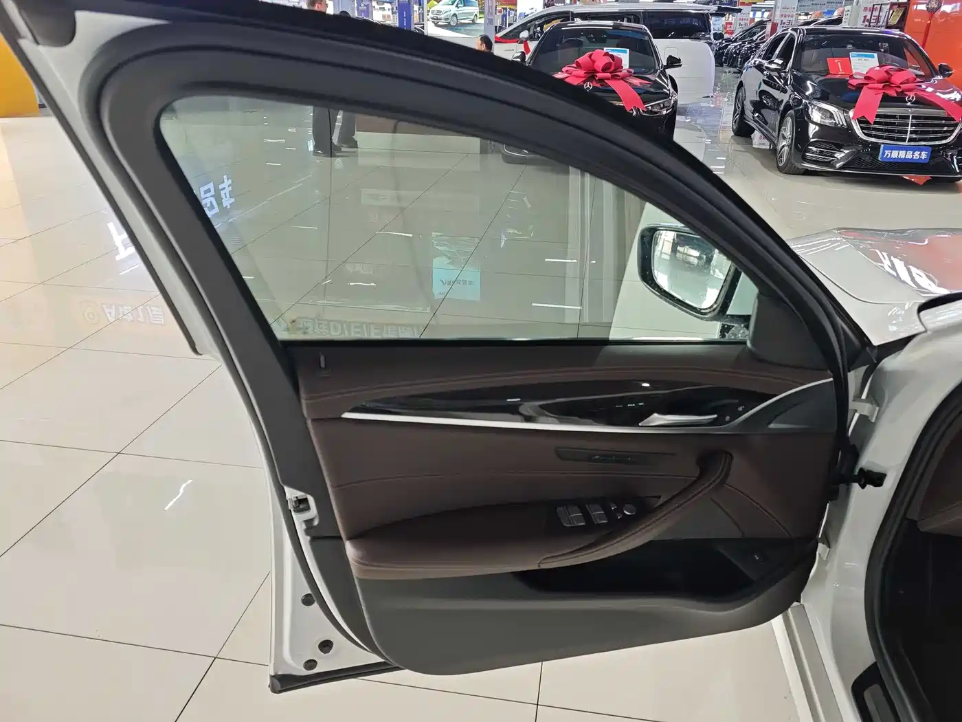 BMW 5 Series 2022 525Li Luxury Package фото 4